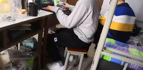 带你吃瓜奇葩宿舍,带你探访“带你吃瓜奇葩宿舍”的欢乐日常