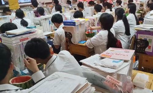 广西老师吃瓜,一场校园风波的启示